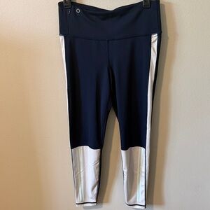 GAP GapFit Eclipse Athletic Leggings in Navy and White